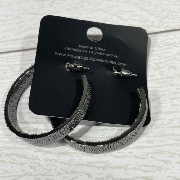 Paparazzi Rhinestone Silver Toned Hoop Earrings Hoops - Picture 4 of 6